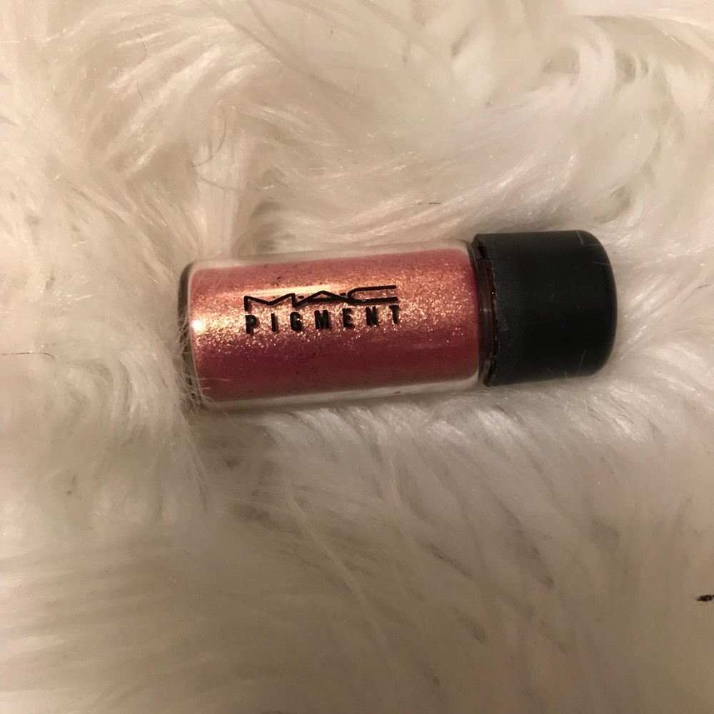 MAC Pigment